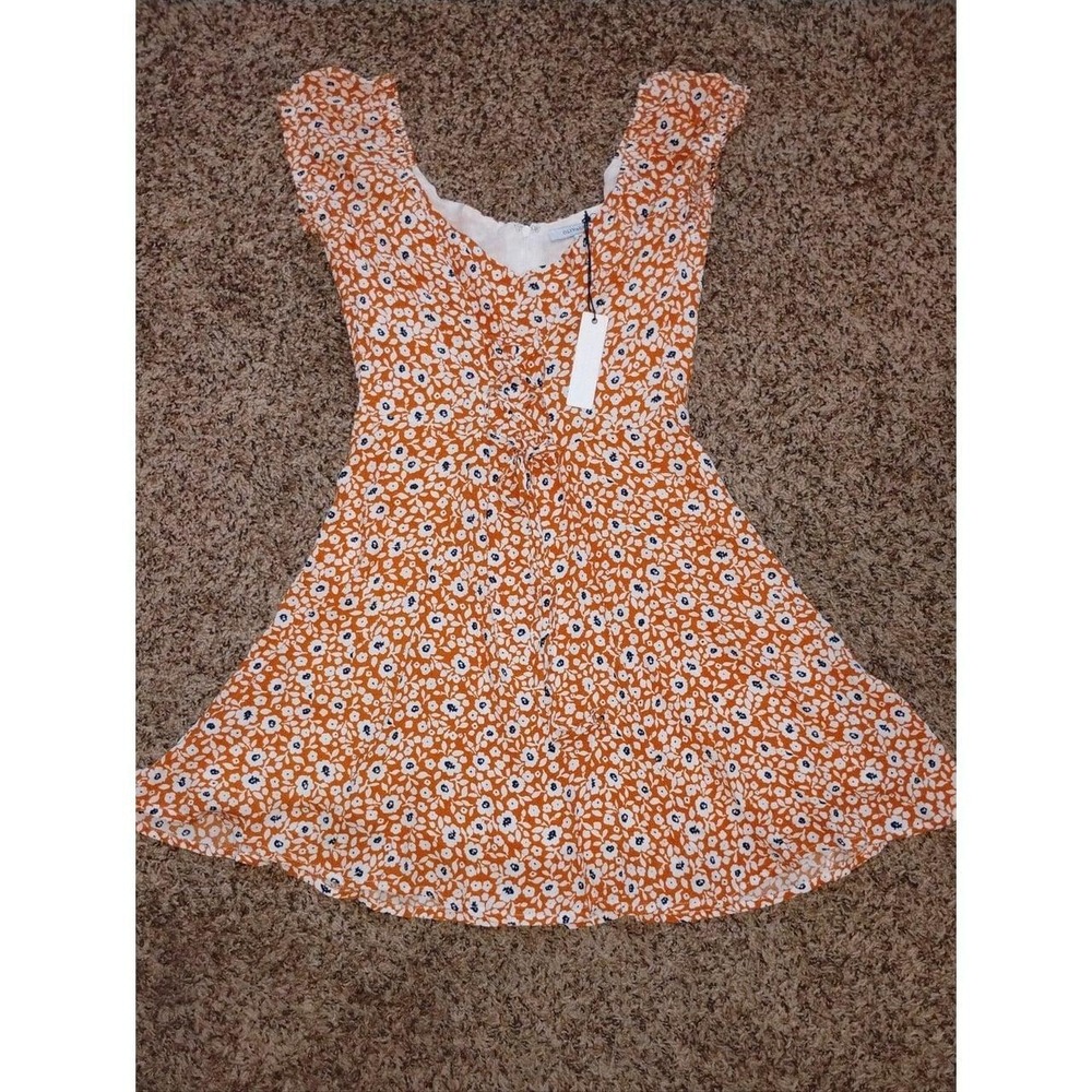 NWT Olivaceous Floral Mini Dress Medium Ruched Tie Front Flutter Sleeve - Picture 3 of 8